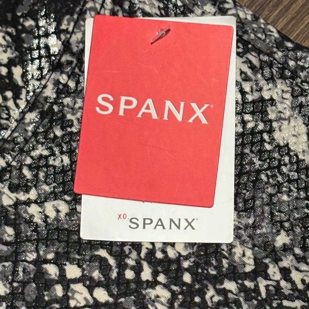 SPANX Faux Leather Snake Leggings S Small High Rise NWT Sculpt - Picture 3 of 9